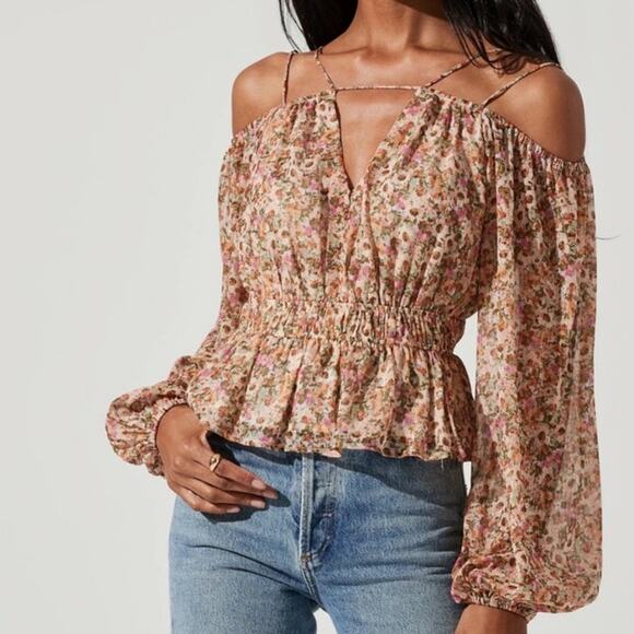Astr The Label Hart Floral Cold Shoulder Cutout Peplum Top SZ L NWT Romantic Y2K - Picture 1 of 10